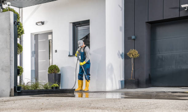 Best Animal Enclosure Cleaning  in Monmouth Junction, NJ